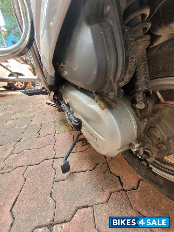 Metallic Silver Suzuki Access 125