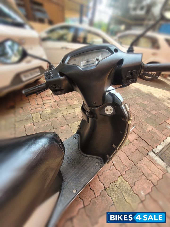 Metallic Silver Suzuki Access 125