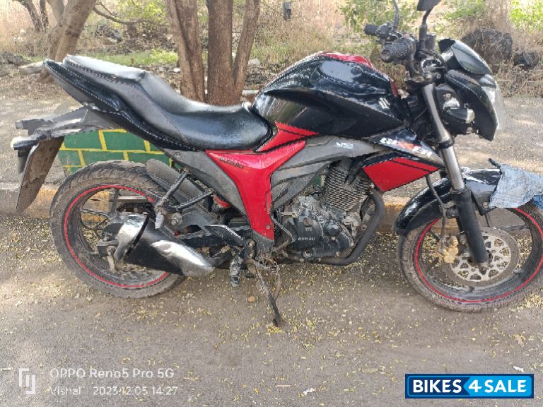 Red Black Suzuki Gixxer 150