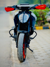 Silver Matt KTM Duke 390 BS6