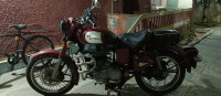 Maroon Royal Enfield Classic 500