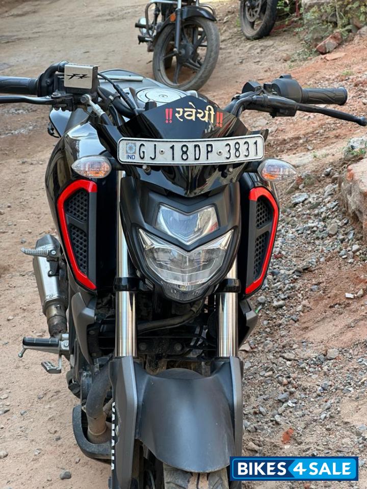 Black Yamaha FZ-S FI V3 2022 Black Yamaha FZ-S FI V3 2022