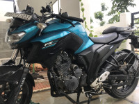 Yamaha FZ25