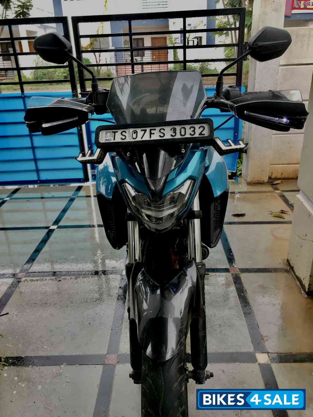 Yamaha FZ25