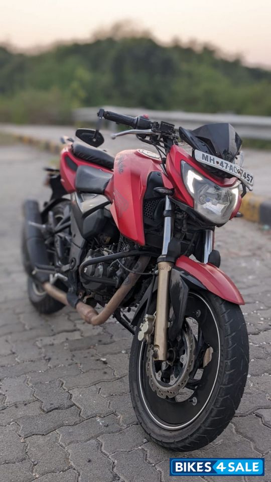 Red TVS Apache RTR 200 4V
