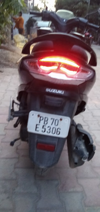 Suzuki Burgman Street