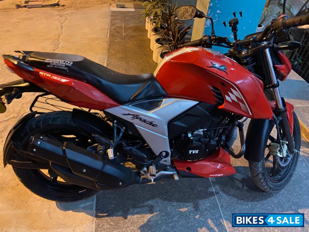 TVS Apache RTR 160 4V