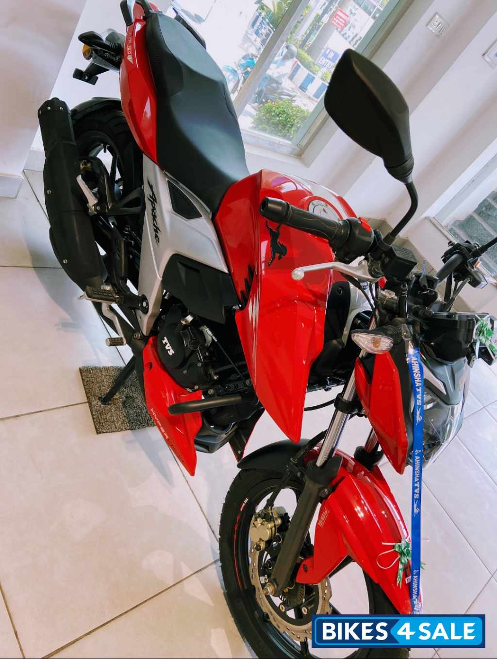 TVS Apache RTR 160 4V