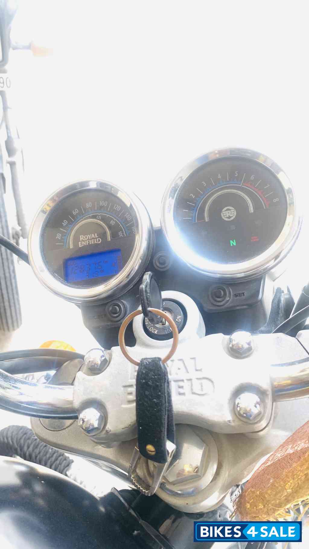 Black Royal Enfield Thunderbird 350