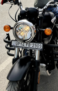 Black Royal Enfield Meteor 350