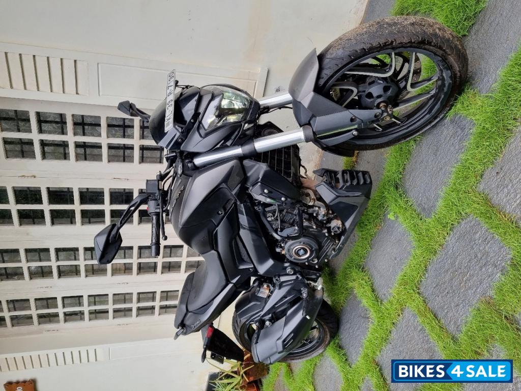 Black Bajaj 2021 Dominar 400