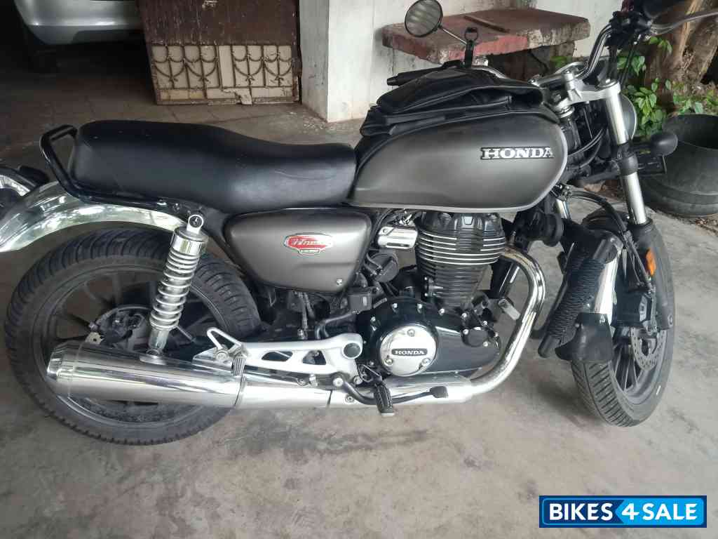 Dark Grey Honda CB350 DLX Dark Grey Honda CB350 DLX