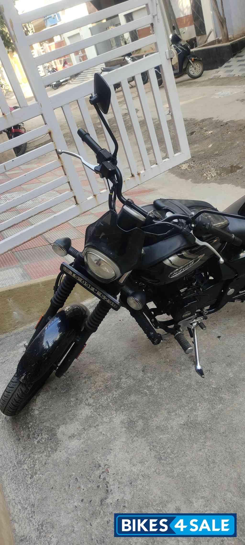 Bajaj Avenger Street 160 BS6