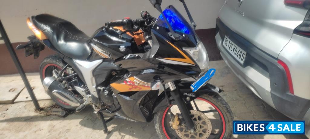 Golden And Black Suzuki Gixxer SF Fi
