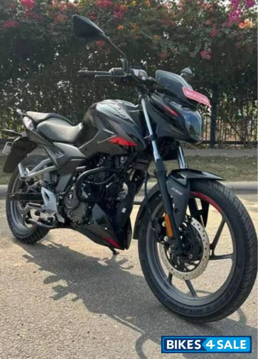 Bajaj Pulsar P150