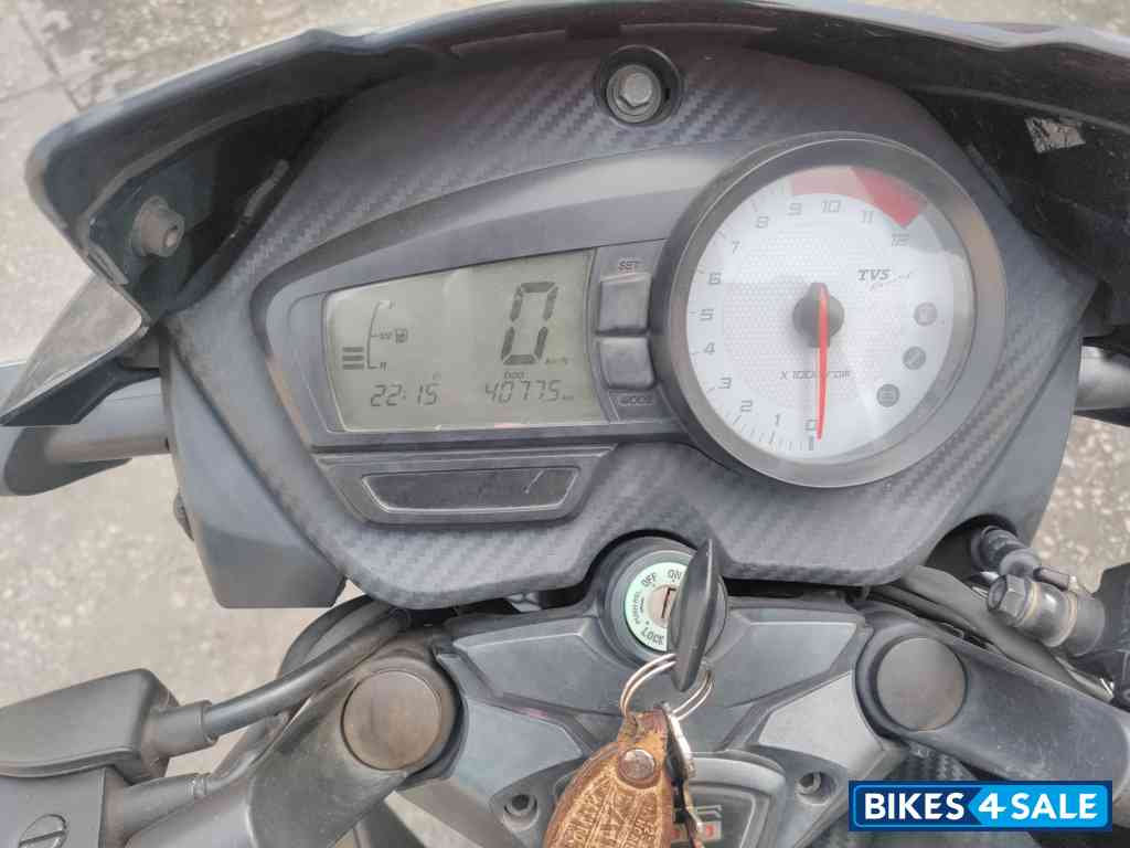 Black TVS Apache RTR 180