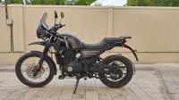 Granite Black Royal Enfield Himalayan 2021