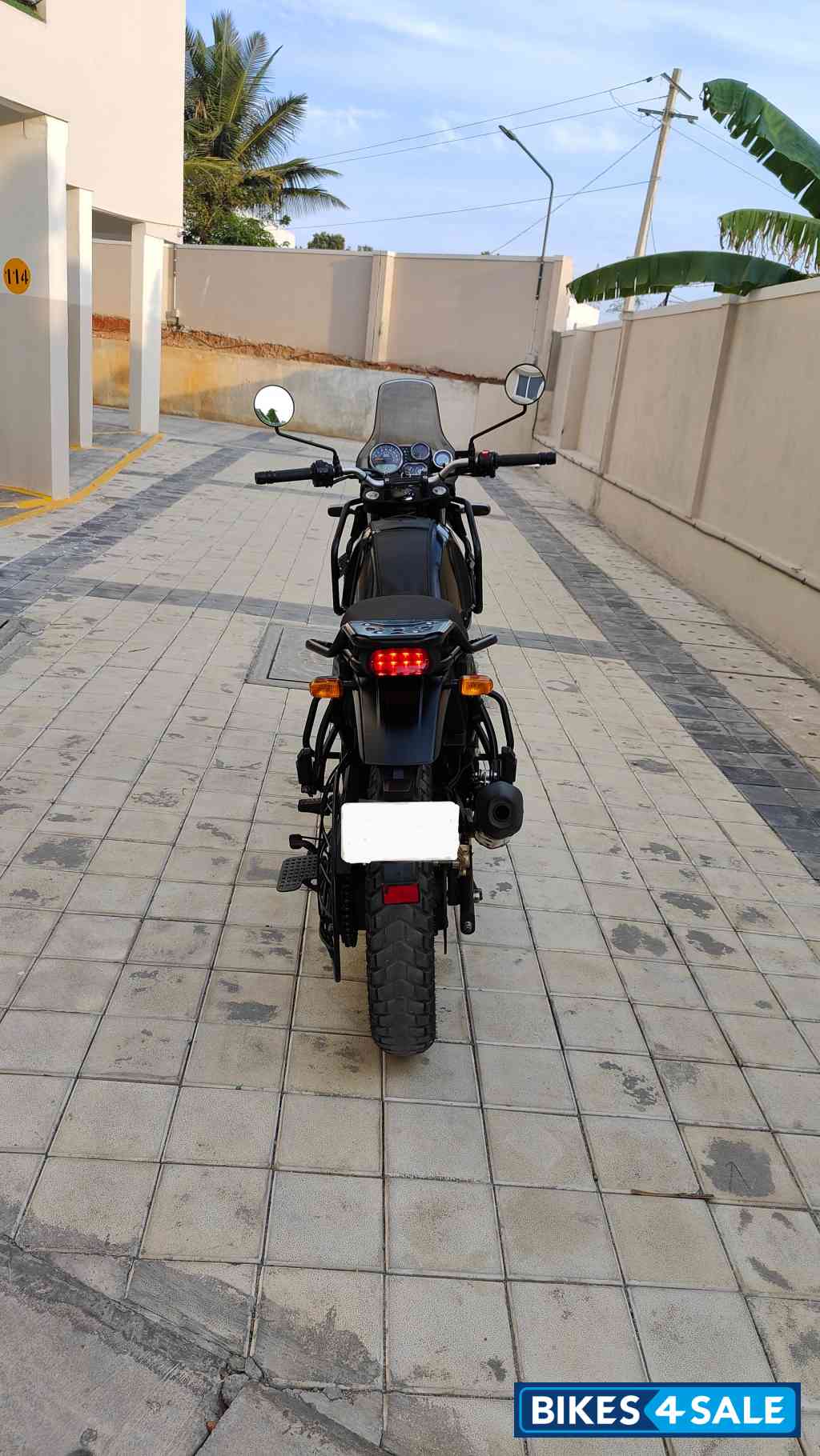 Granite Black Royal Enfield Himalayan 2021