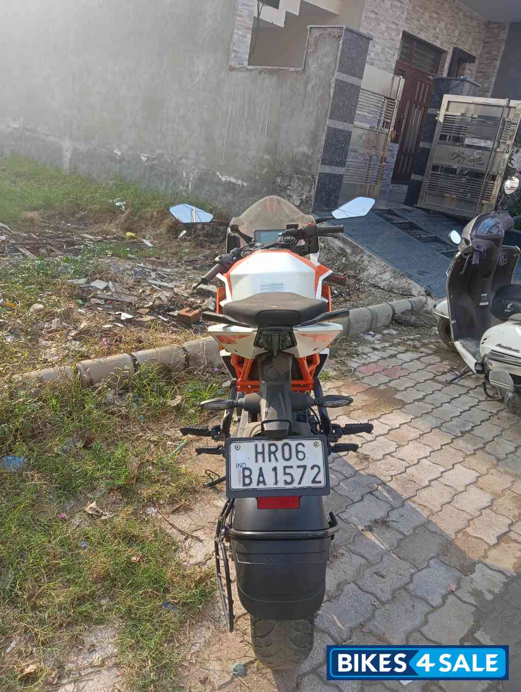 White/orange KTM RC 125 2022