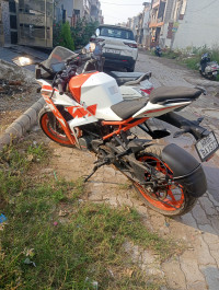 White/orange KTM RC 125 2022