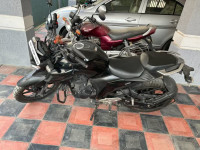 Black Yamaha FZ25