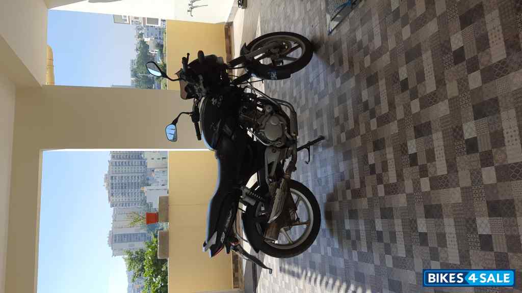 Black Bajaj Pulsar 150 DTSi