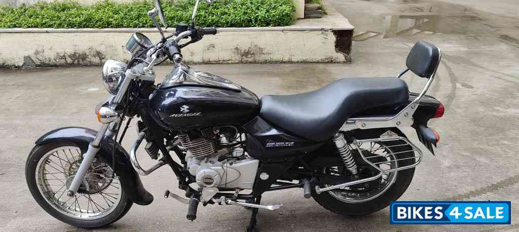 Bajaj Avenger Street 220 BS6 Bajaj Avenger Street 220 BS6