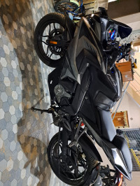 Bajaj Pulsar RS 200 ABS