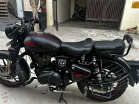 Royal Enfield Classic Stealth Black 2020 Model