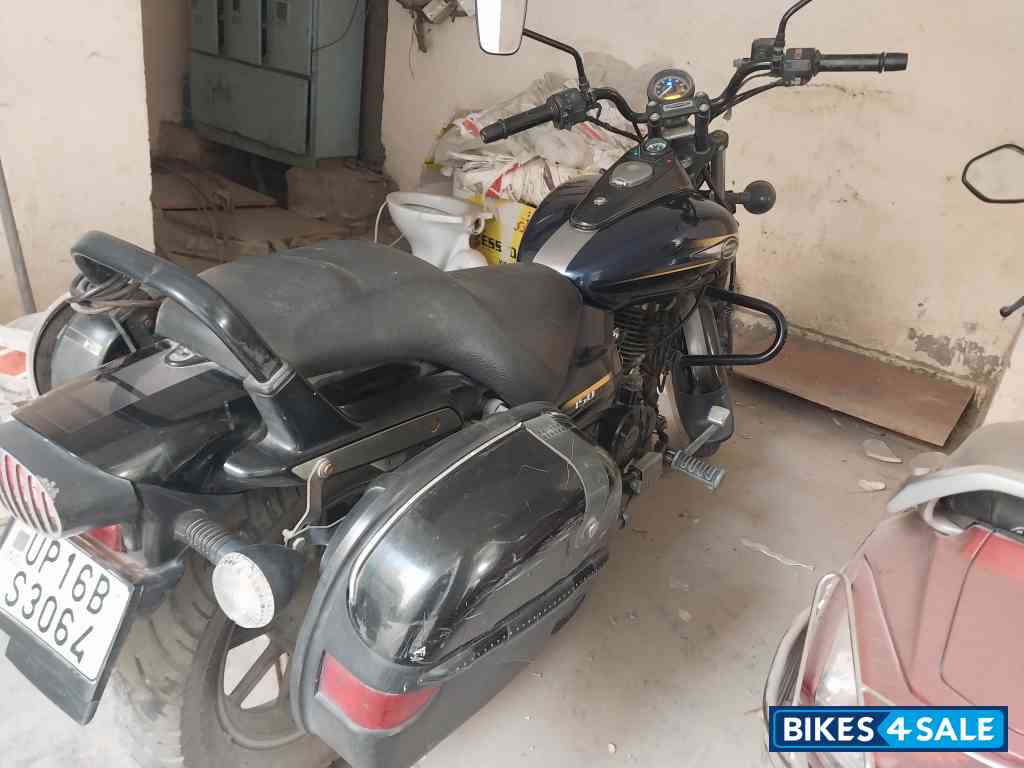 Bajaj Avenger Street 150