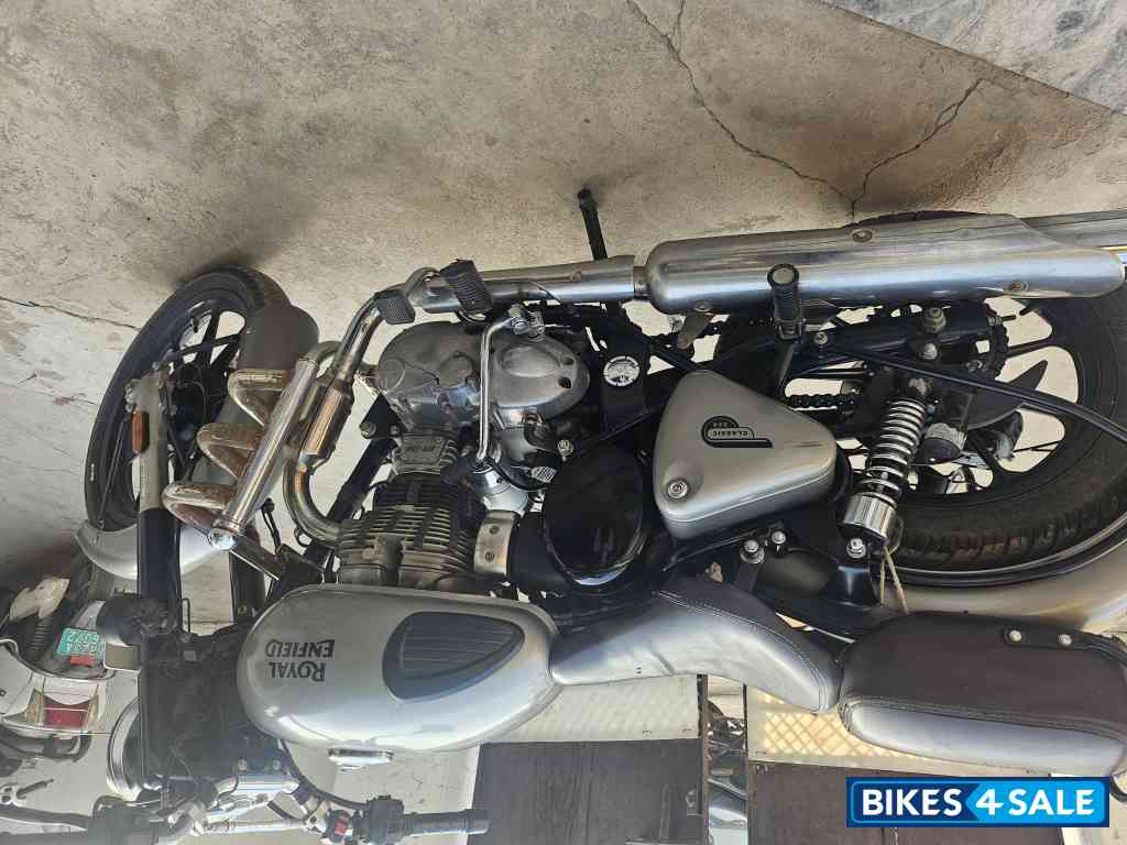 Royal Enfield Classic 350 Dual Channel BS6