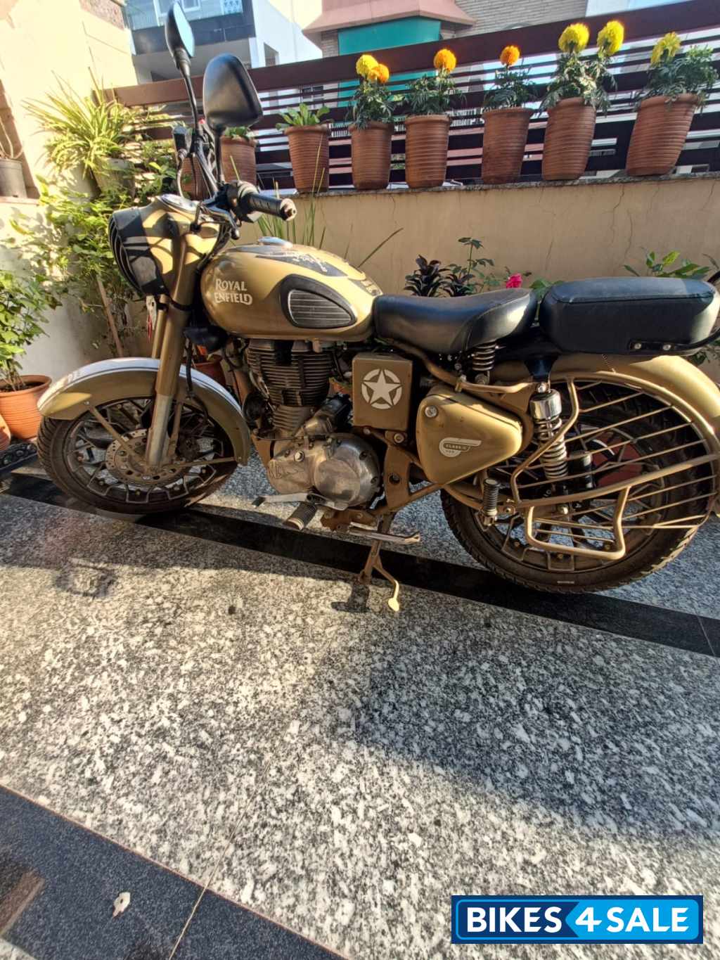 Royal Enfield Classic Desert Storm