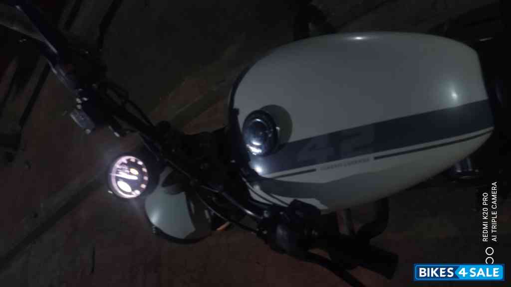 Jawa forty two BS6 Jawa forty two BS6