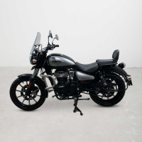 Royal Enfield Meteor 350 Supernova