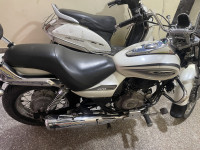 White Bajaj Avenger Cruise 220