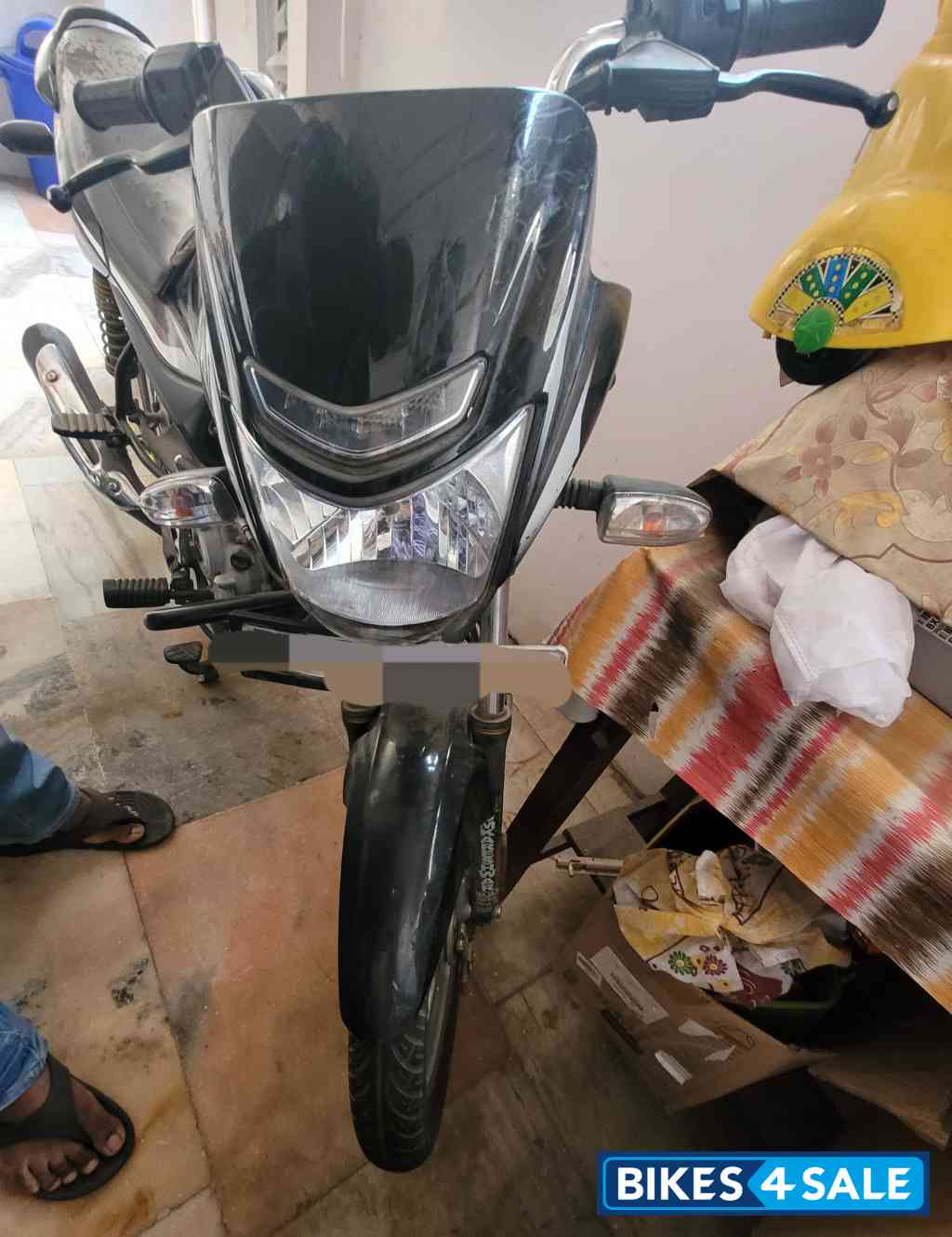 Black Bajaj Platina 110 H-Gear BS6