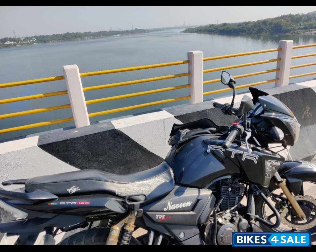 TVS Apache RTR 180 ABS