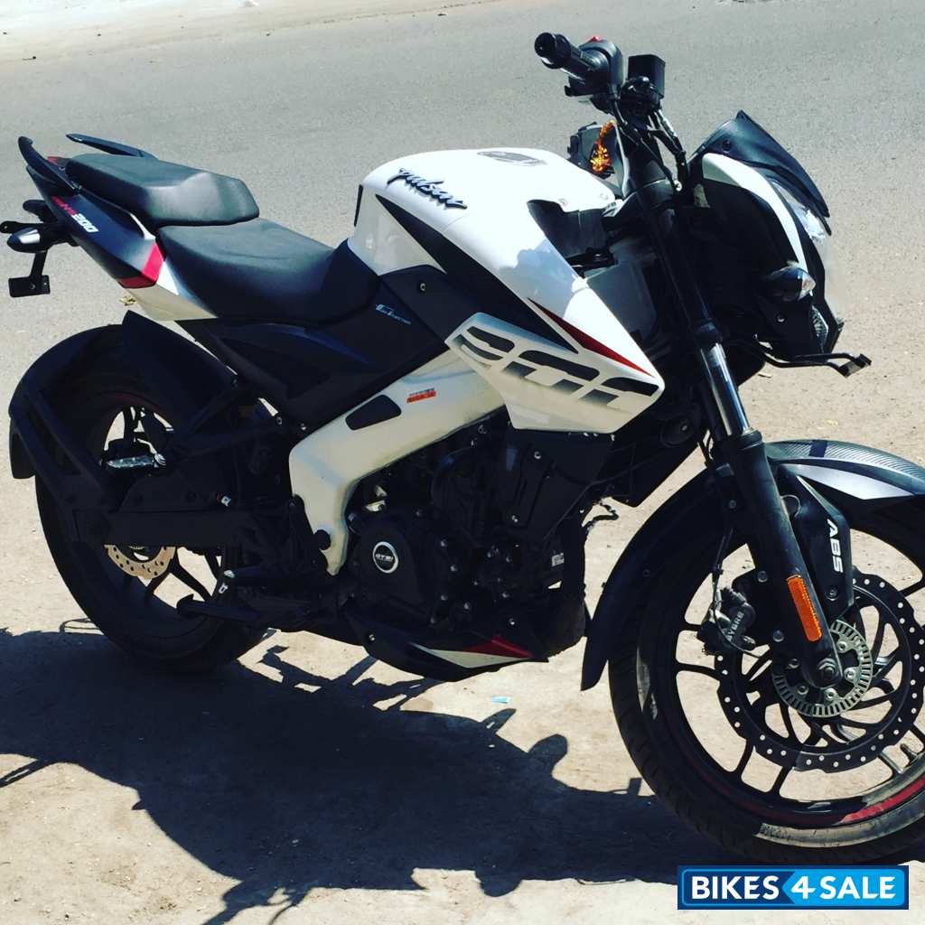 Bajaj Pulsar 200 NS