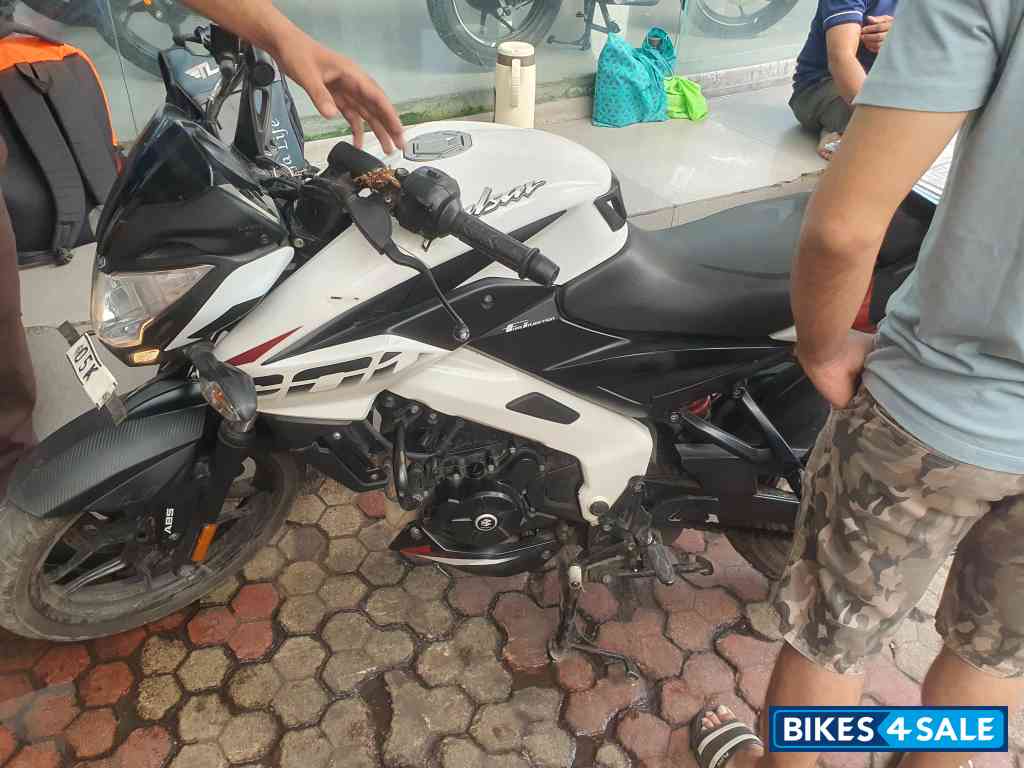 Bajaj Pulsar 200 NS