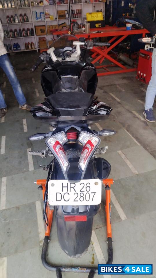 Bajaj Pulsar RS 200
