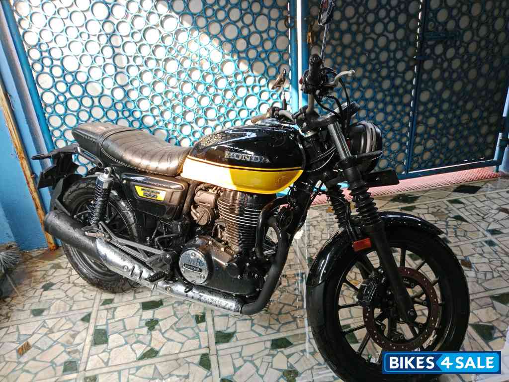 Honda 2023 CB350RS DLX Pro Dual Tone