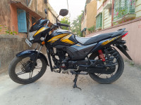 Pearl blue Honda SP125