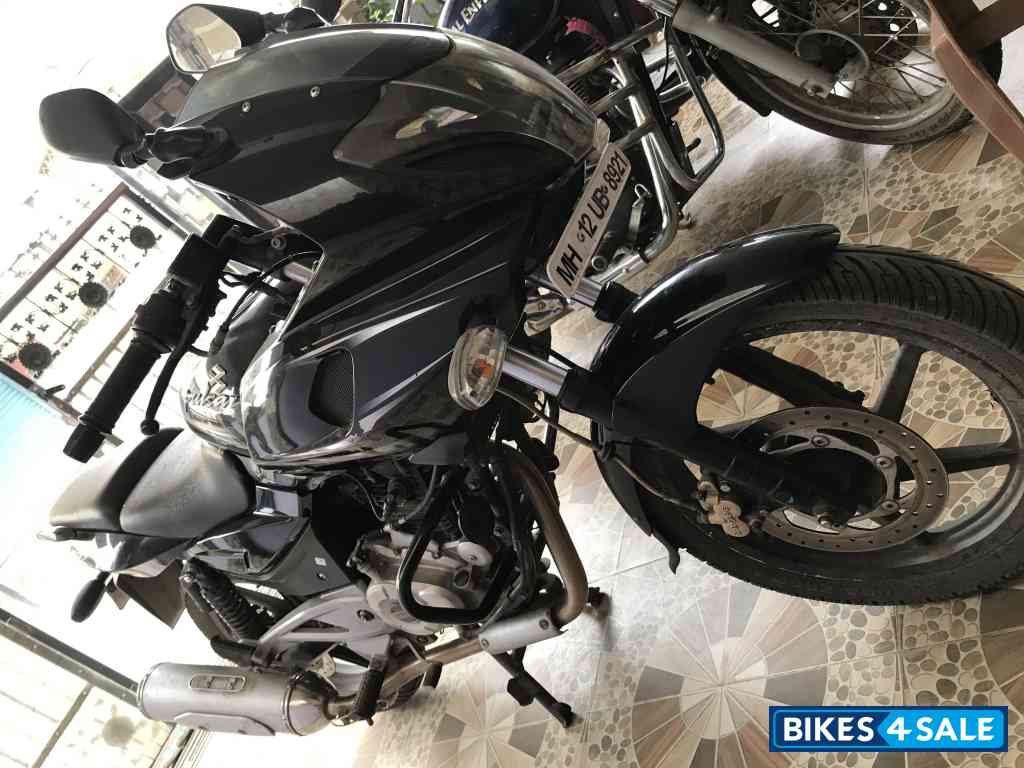 Bajaj Pulsar 220 DTSFi