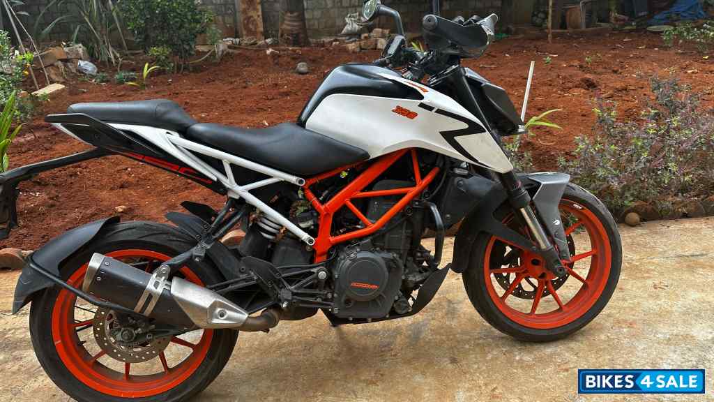 KTM Duke 390