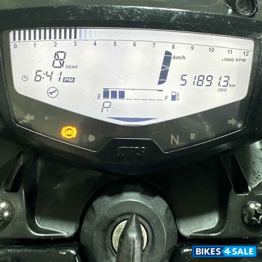 TVS Apache RTR 200 4V