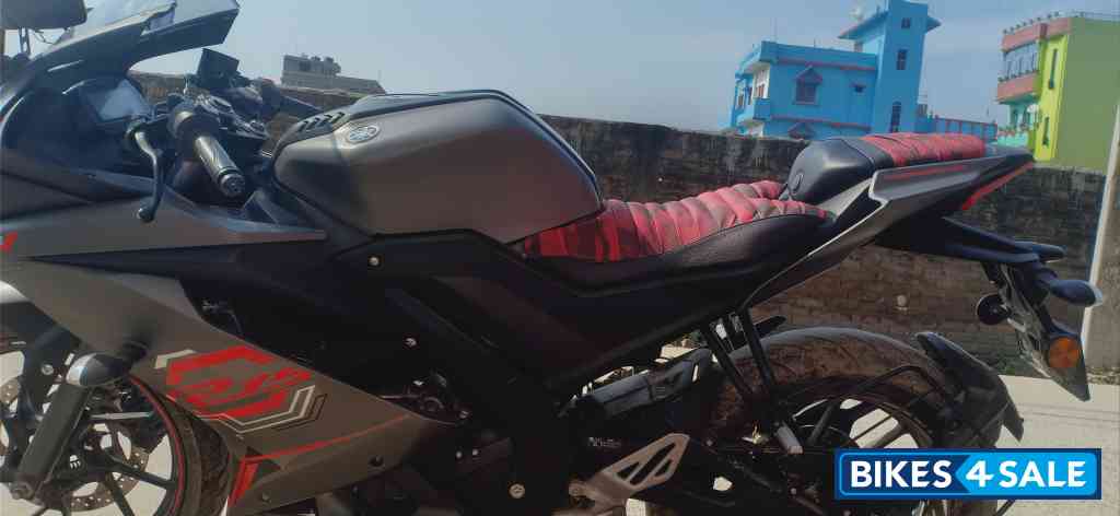 Thunder Grey Yamaha YZF R15 V3 BS6