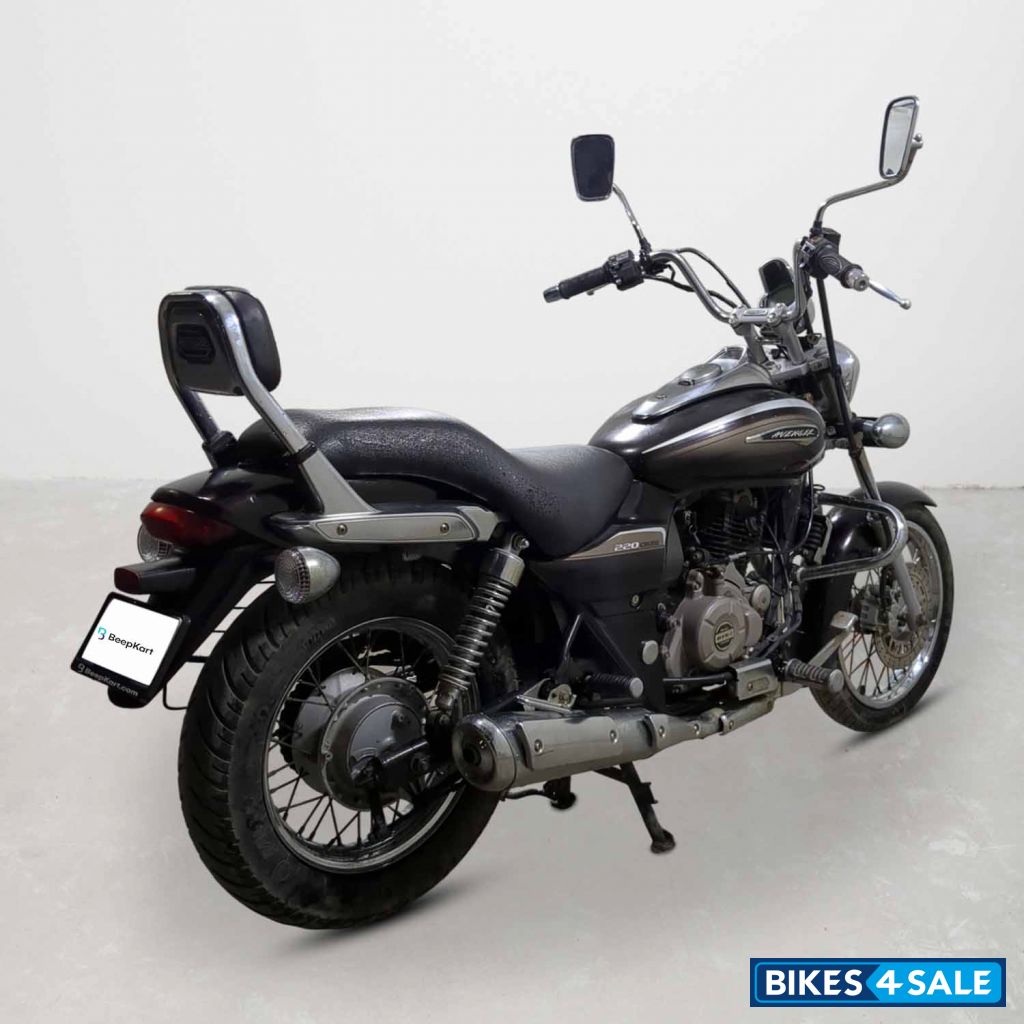Bajaj Avenger Cruise 220