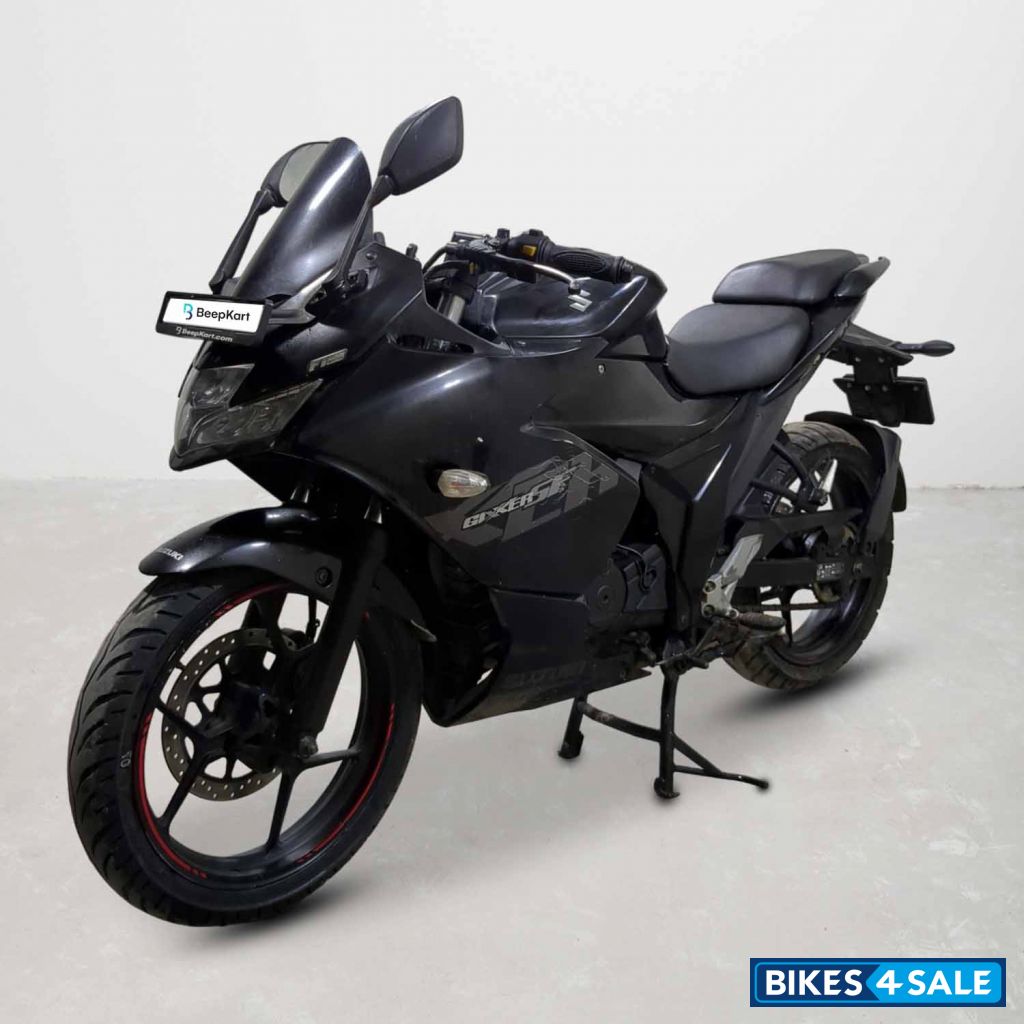 Suzuki Gixxer SF