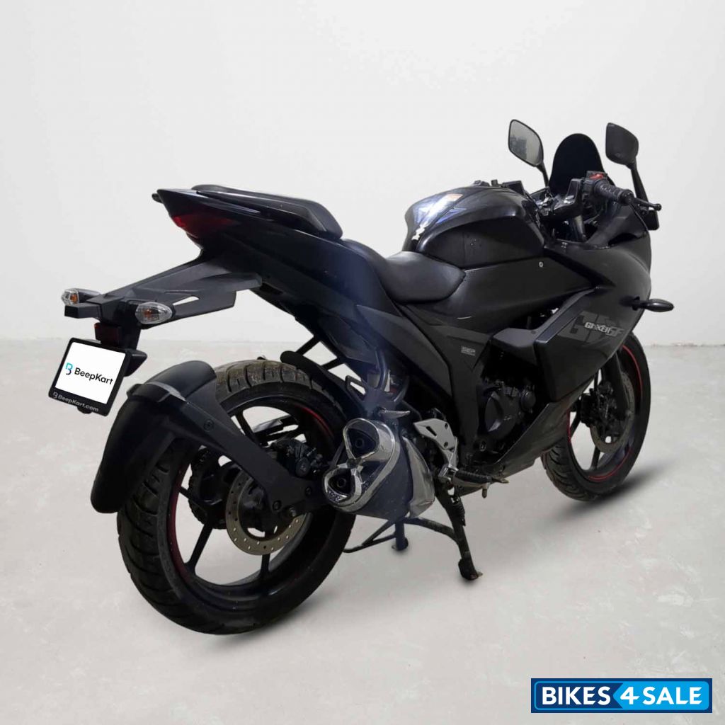 Suzuki Gixxer SF