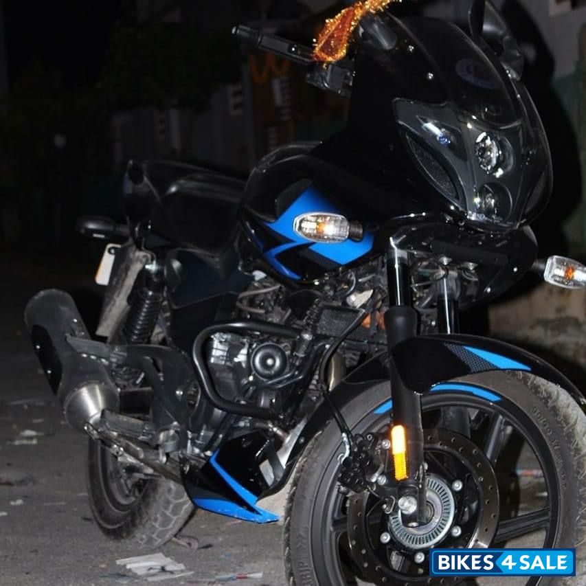 Black And Blue Bajaj Pulsar 220F